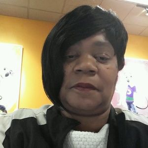 Meet your Posher, Denise